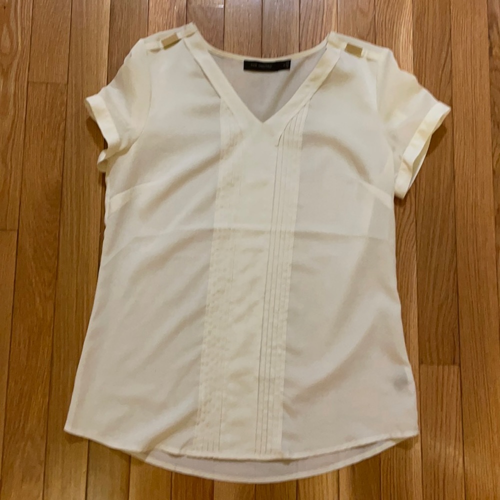NWOT The Limited cream blouse with pleating